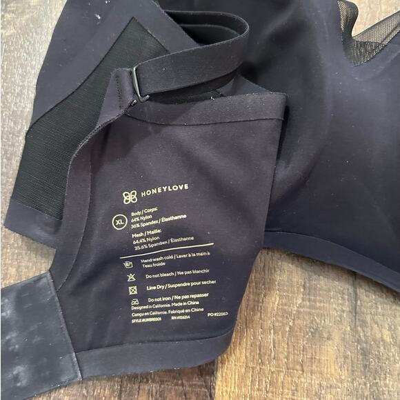 Honeylove Black CrossOver Bra Size XL - Picture 7 of 8